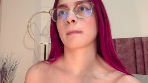 Andra Cyrus online show from November 6, 11:35 am