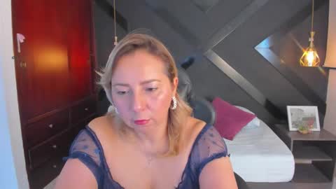 A N D R E online show from October 12, 3:21 am