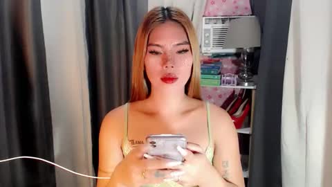 andrea06121998 online show from February 28, 2:54 pm