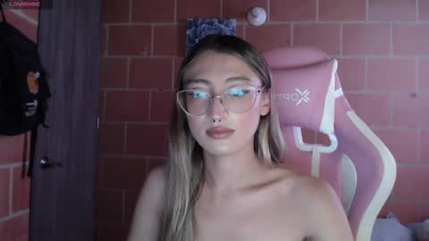 Andrea  online show from October 9, 3:39 pm