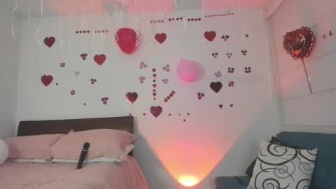 Snapshot of andrea_guz chatting on February 27, 12:25 am ANDREA IM INDEPENDENT MODEL online show from February 27, 12:25 am