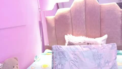 A n d r  e a S w e e t  online show from May 6, 9:21 pm