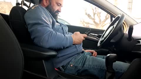 Andre online show from December 2, 2:03 pm