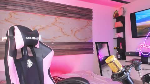 andrees_s online show from December 21, 3:13 am