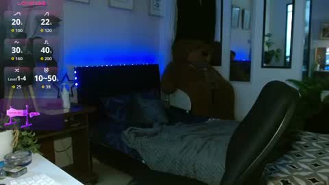 Andrew online show from June 17, 11:21 pm