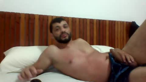 andreloko123 online show from February 18, 2:05 am