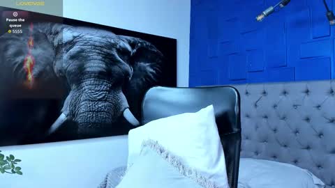 insta andres clark  online show from February 16, 6:06 pm