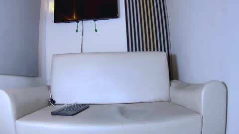 andres_stud online show from February 15, 7:51 am