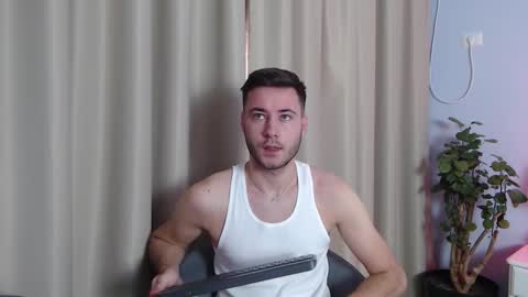 Justin Andrew online show from October 17, 8:40 am