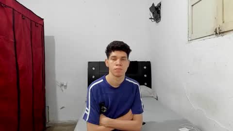 andrew_2811 online show from February 13, 10:29 am