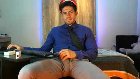 Andrew online show from February 14, 3:20 am