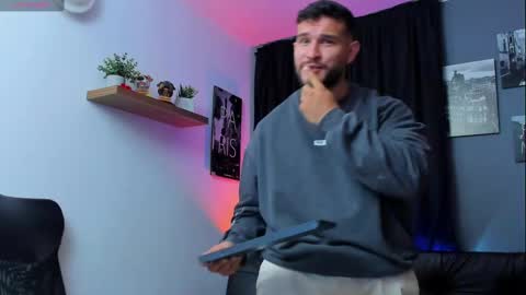 Andrew Diaz online show from March 5, 3:18 am