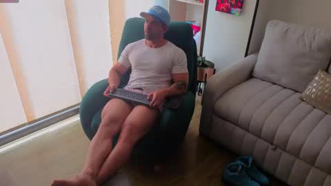 Andrew online show from May 8, 4:01 pm