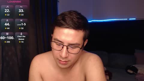 andrewmhilton_ online show from December 1, 6:11 am