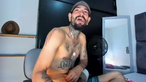 andres online show from June 26, 10:59 pm