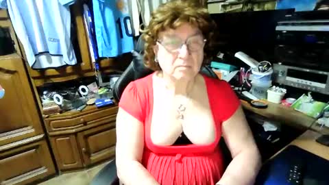 androgynia online show from March 23, 6:18 am