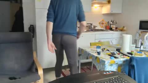 androx77 online show from December 21, 10:43 am