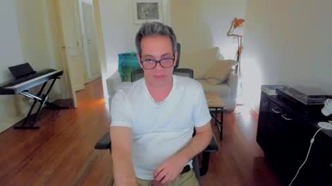 Andrew online show from December 17, 8:34 am