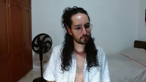 Andy1113 online show from June 2, 4:14 am