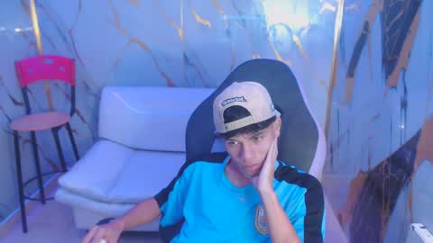 andy_dan1 online show from October 9, 3:17 pm