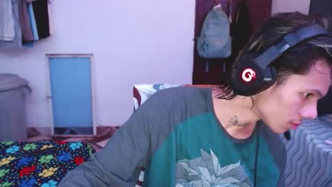 andy_dan1 online show from May 19, 6:31 am