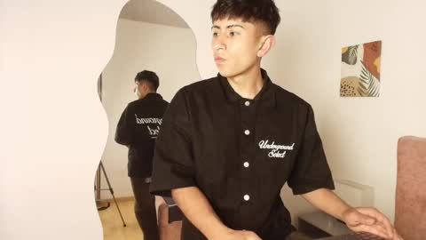 andy_justgame online show from September 22, 3:32 am