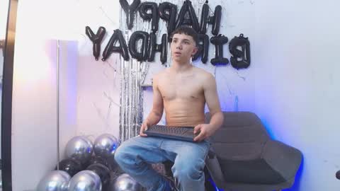 ANDY online show from March 6, 2:32 am