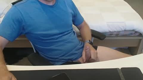 andy_xx79 online show from January 21, 6:22 am