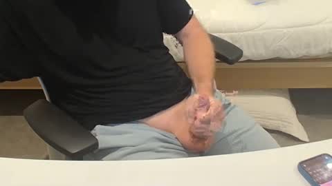 andy_xx79 online show from September 26, 12:02 pm