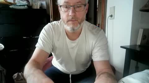 Snapshot of andyberg8 chatting on December 16, 7:48 am Andy online show from December 16, 7:48 am