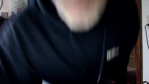 Snapshot of andyberg8 chatting on September 26, 6:32 am Andy online show from September 26, 6:32 am