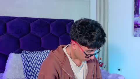andyjustgame  online show from July 18, 4:03 am