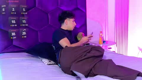 andyjustgame  online show from April 16, 4:23 am