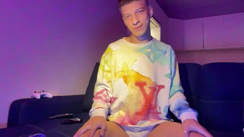 AndyTwinkkk online show from October 27, 3:34 pm