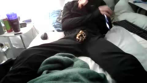 andywan94 online show from December 26, 12:38 pm