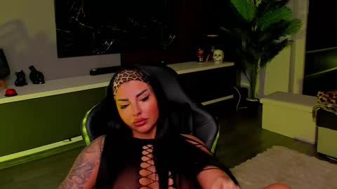 Anne online show from February 11, 7:50 pm