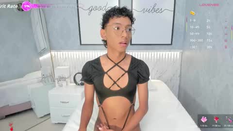   online show from February 13, 9:18 pm