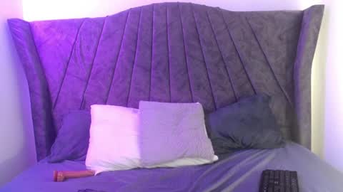 Angel  online show from April 15, 2:20 pm