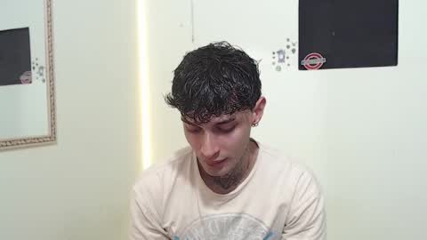 angel_ddust online show from December 1, 7:16 pm