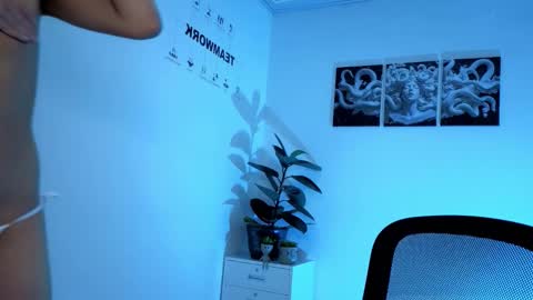 Angel-dragun online show from October 15, 5:22 am