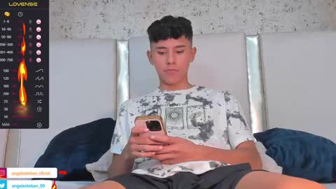 ngel Esteban  online show from March 5, 3:51 am