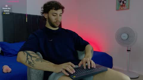 angel_kyrozz online show from March 2, 7:09 pm