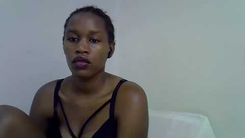 angel_mia5 online show from November 22, 12:20 am