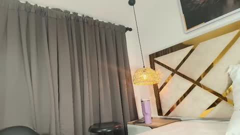 Nicolle  online show from March 14, 11:25 am