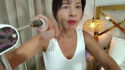 Nicolle  online show from February 6, 11:46 am