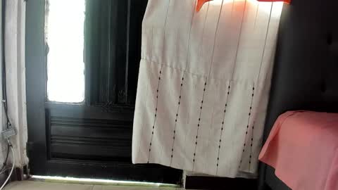 angela_nix online show from November 21, 5:00 pm