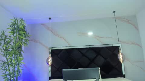 ANGELA online show from October 9, 1:05 pm