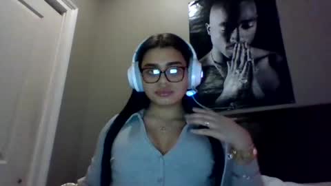 angelabvalle online show from February 20, 2:33 am