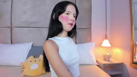 angelag_ online show from November 6, 8:12 pm