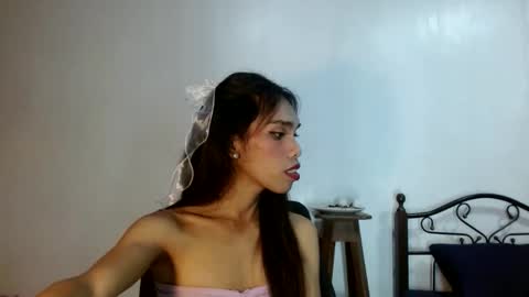 Snapshot of angelamonroe chatting on January 17, 12:42 pm SENORITA online show from January 17, 12:42 pm